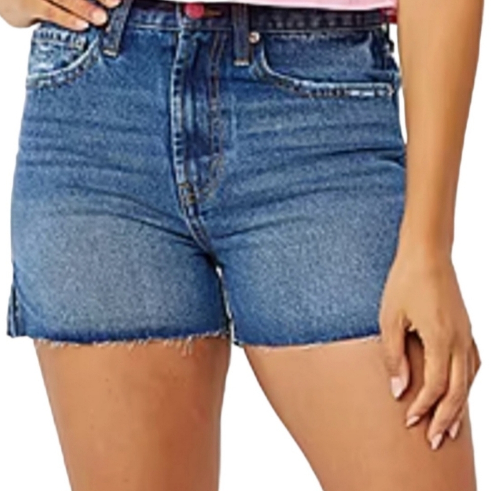 Juicy Couture Women's Denim Blue Shorts Mid Rise Anna Relaxed‎ Size 27